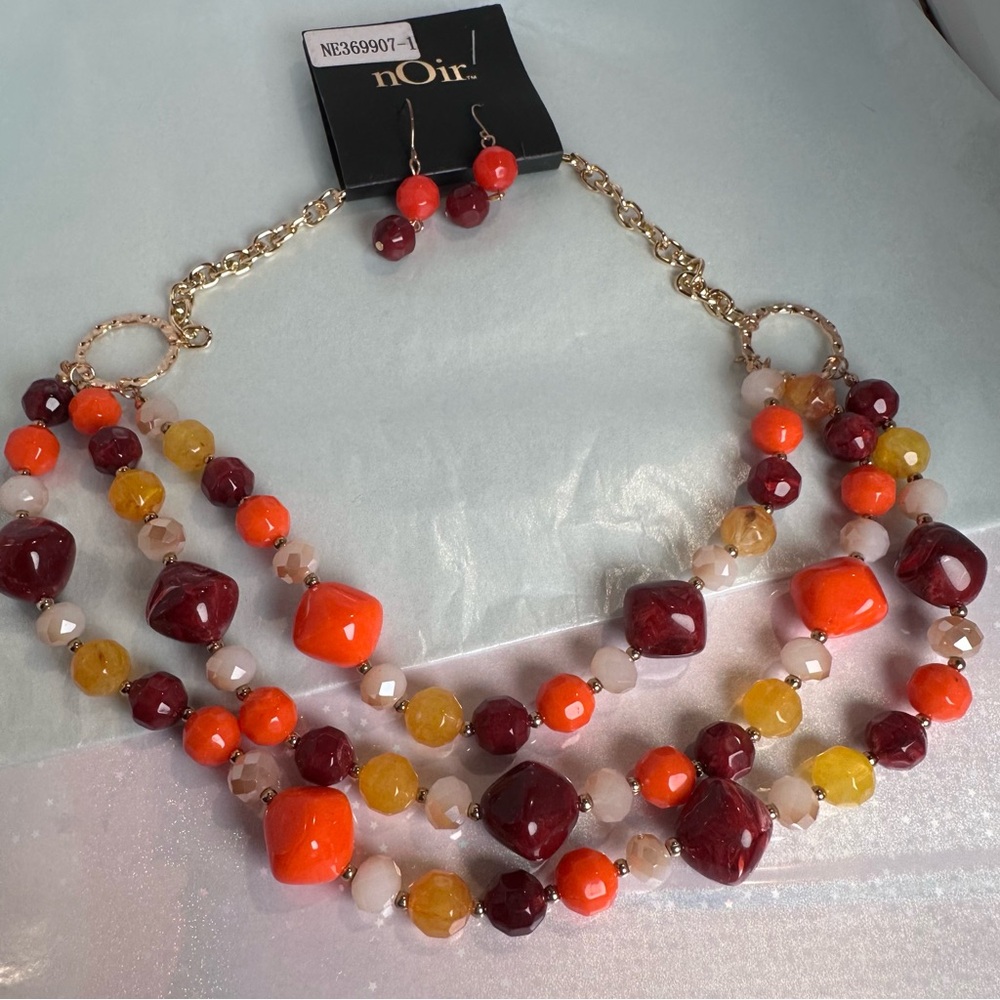 nOir Jewelry | Beaded Statement Necklace with Earrings | NWT - Picture 1 of 6